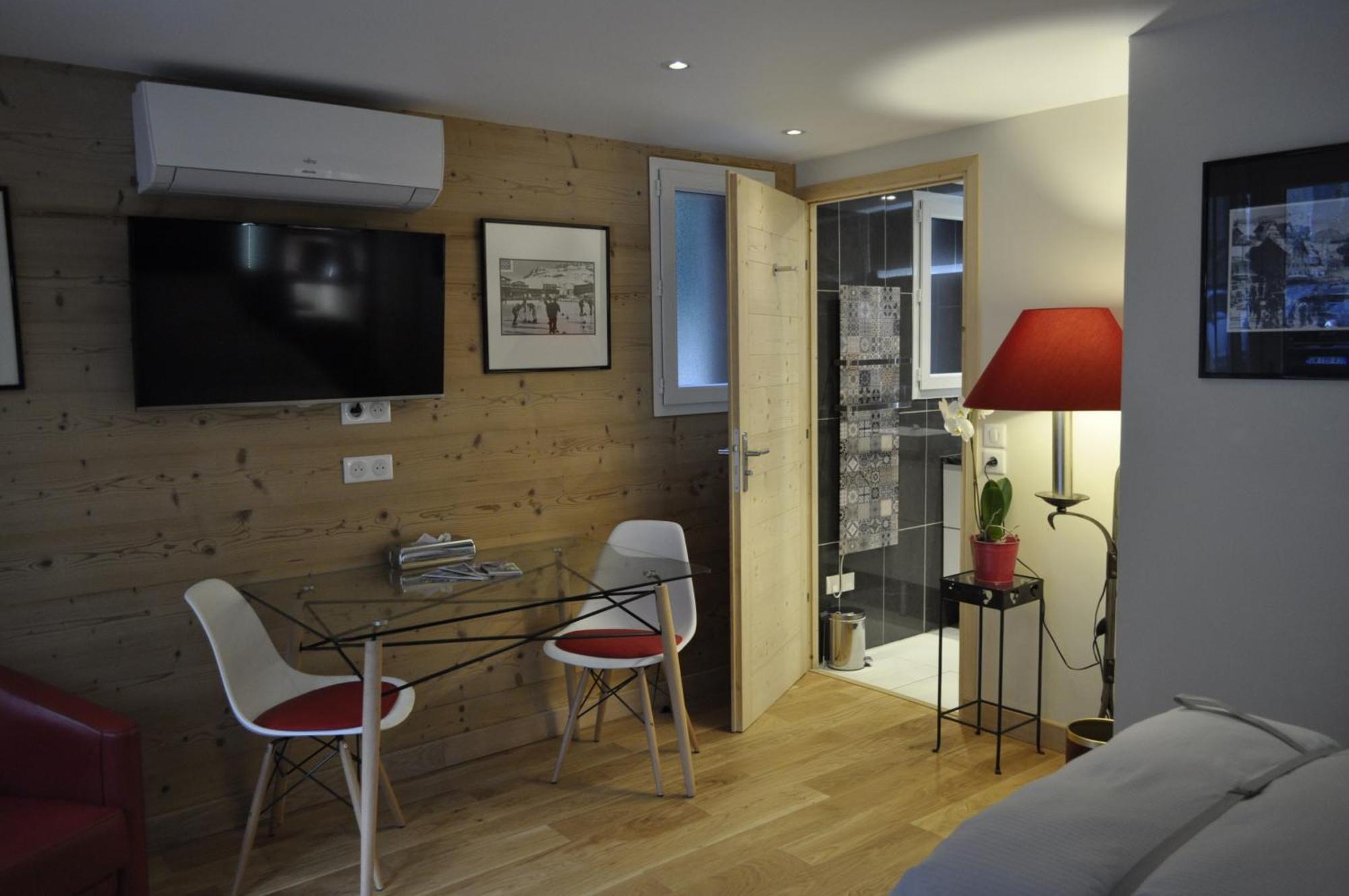Chalet La Cachette Cyclists & Skiers Le Bourg-d'Oisans Exterior photo