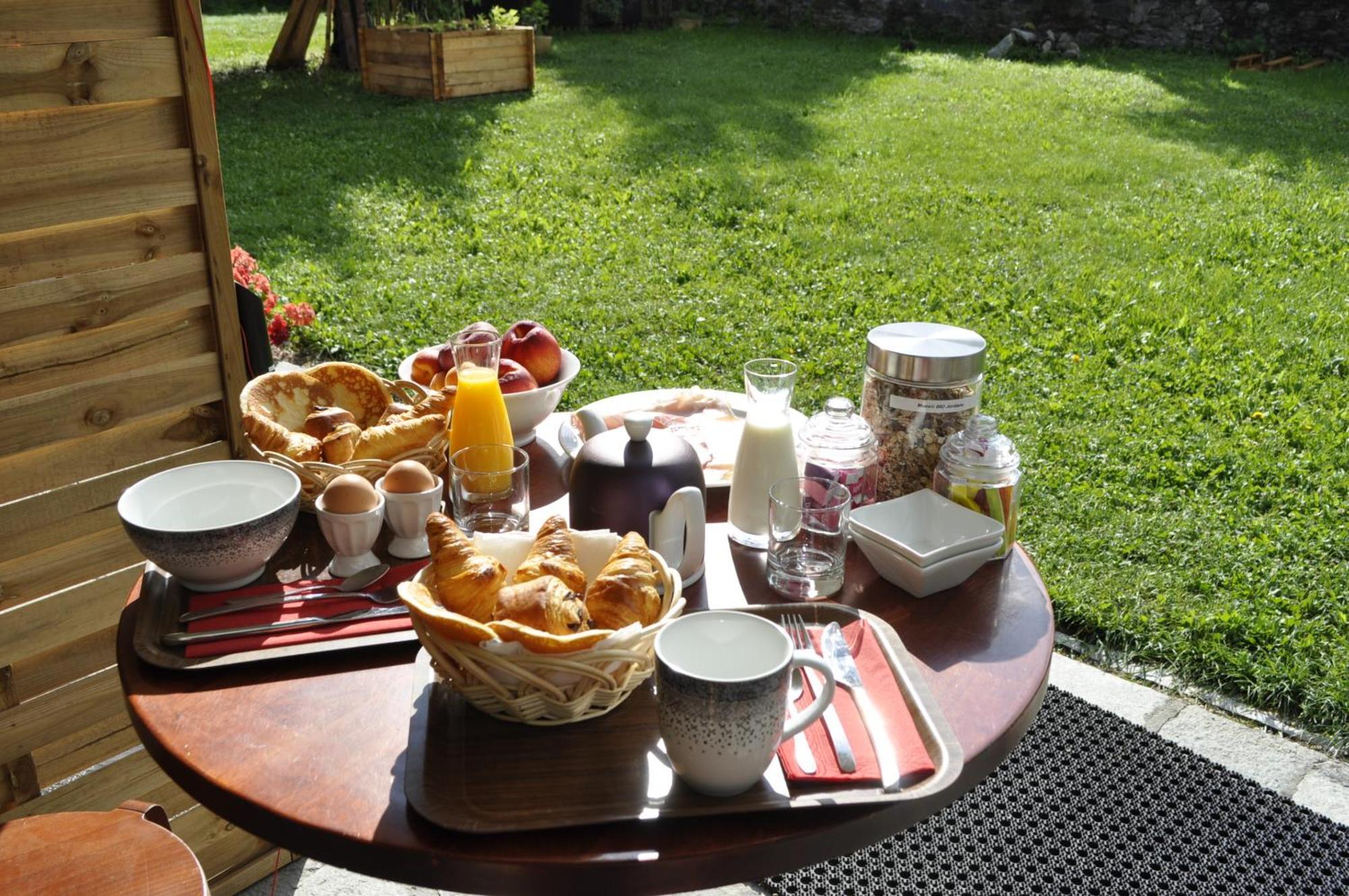 Chalet La Cachette Cyclists & Skiers Le Bourg-d'Oisans Exterior photo