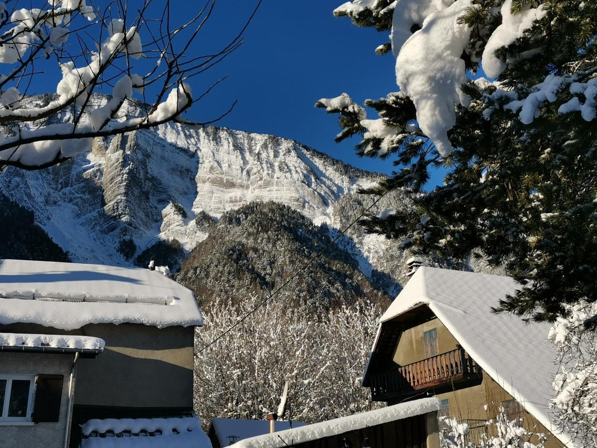 Chalet La Cachette Cyclists & Skiers Le Bourg-d'Oisans Exterior photo